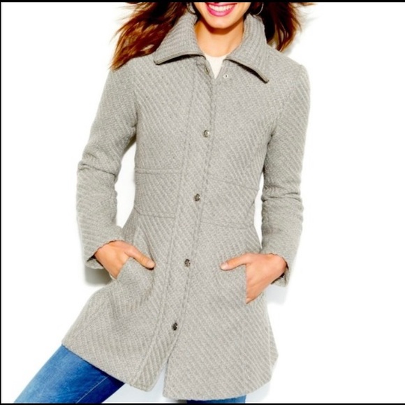Jessica Simpson wool blend boucle walking coat pockets zipper snaps fitted L